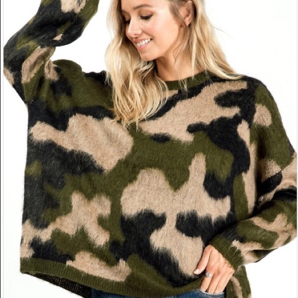 Last 1️⃣ Camouflage Olive & Taupe Fuzzy Sweater - Picture 4 of 7